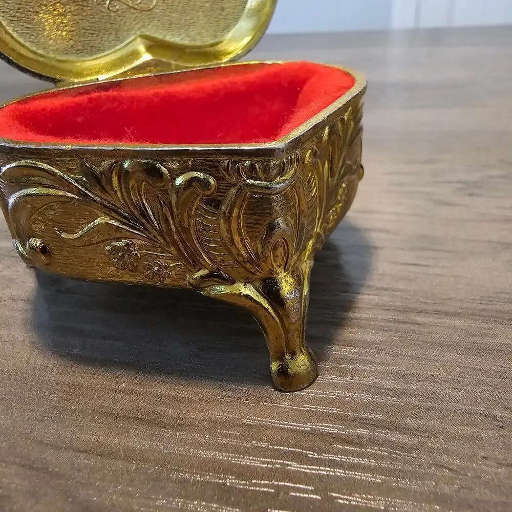 Vintage Gold Metal Heart Trinket Jewelry Box Cherub Velvet Japan Renaissance